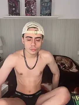 YourFavouriteTwink online show from February 27, 1:44 pm