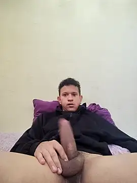 HOTCANINO online show from April 3, 4:48 pm