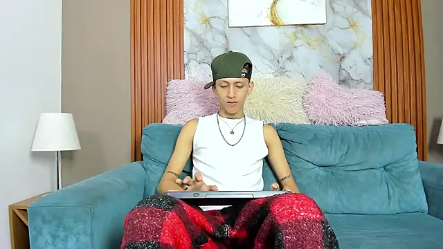 BOYS PLAY online show from April 15, 1:55 pm