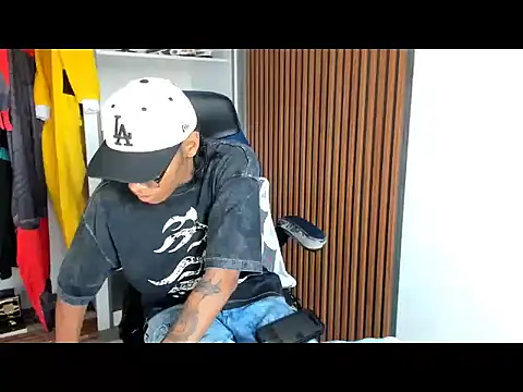 yandi hot online show from February 27, 2:39 pm