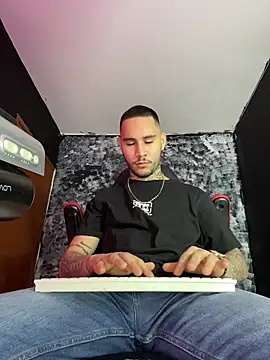 king of desire online show from July 12, 5:37 pm