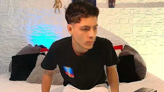 Eliassalvatore  online show from May 27, 3:09 pm