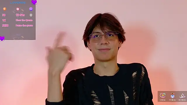 lui x dust online show from April 7, 4:56 am