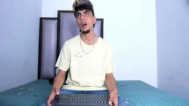 Endrick-23 online show from April 7, 3:28 am