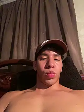Alejandrososas online show from June 22, 9:19 pm