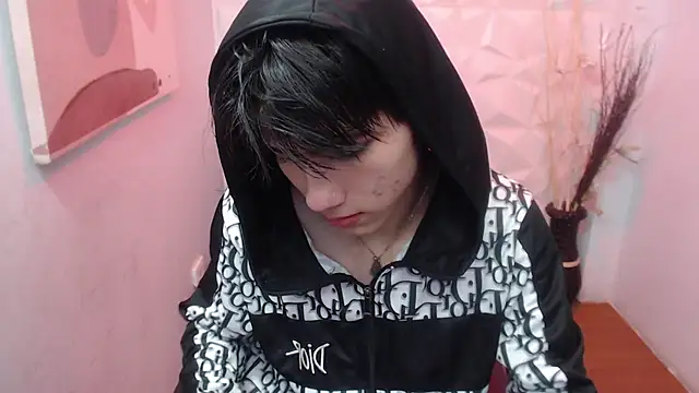 Stich 23 online show from March 10, 2:23 pm