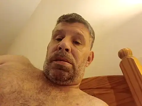 stud2512 online show from May 1, 9:17 pm