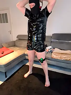 Latex GamerGuy online show from February 21, 12:28 pm