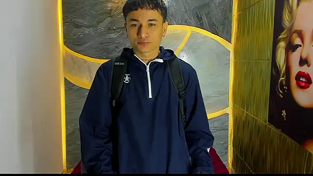 Matheus Ic  online show from April 5, 7:43 pm