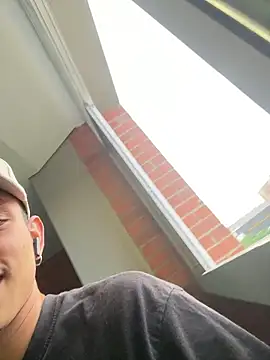 HarryGaze online show from February 25, 1:12 pm