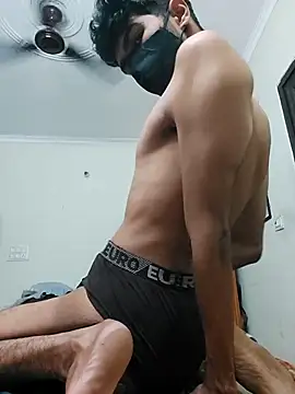 NikhilN247913 online show from April 13, 4:35 am