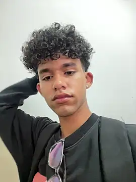 Stickmendez online show from March 12, 4:58 pm