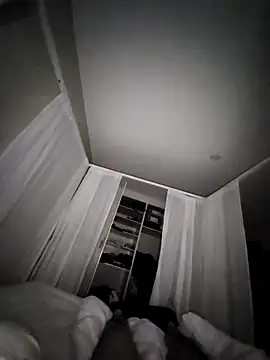 swecockforhead online show from February 25, 9:32 am