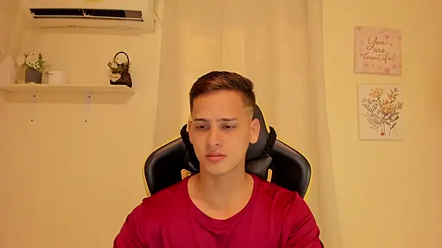sexy andres01 online show from June 24, 2:09 pm