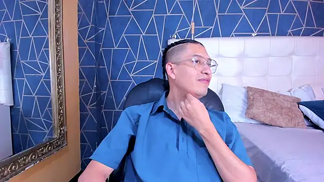 EriickFerrer online show from March 10, 2:17 am