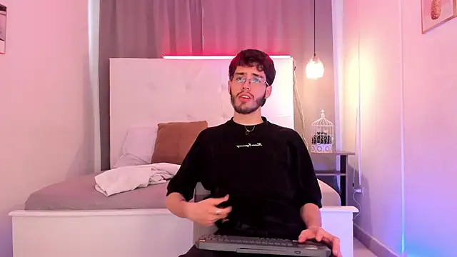 Jason 23   online show from May 18, 8:46 pm