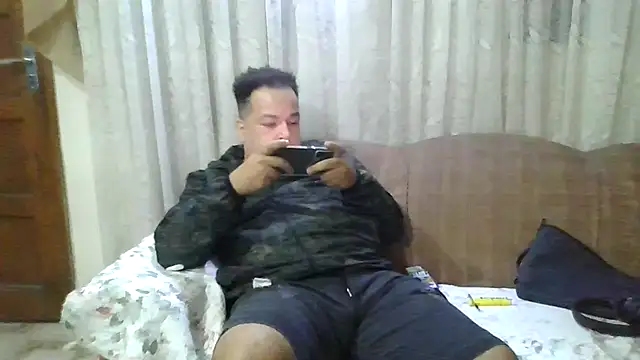 UrsoBissexualPauGrosso online show from May 16, 4:10 am