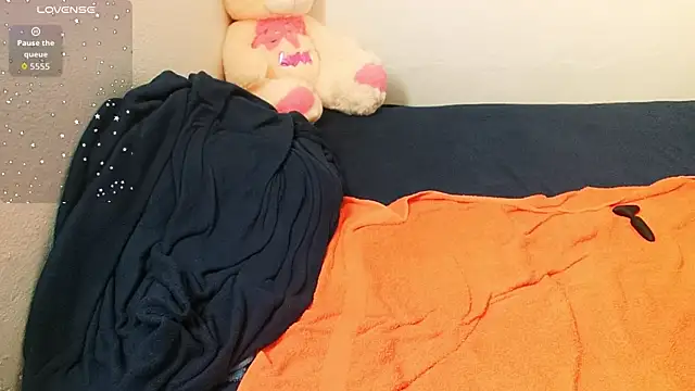 TingleMyAss online show from June 17, 9:49 pm