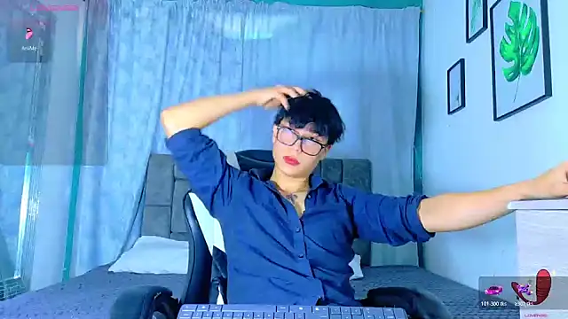 Dantekent online show from April 6, 1:23 pm