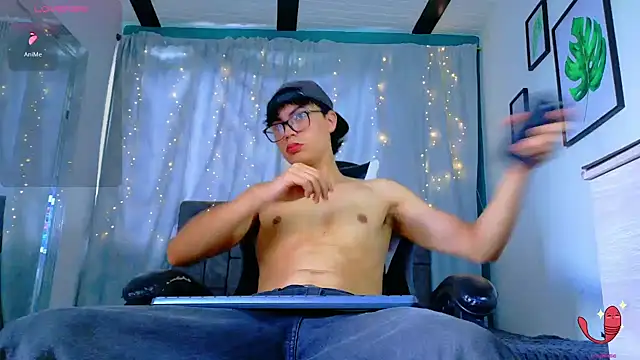 Dantekent online show from April 11, 1:36 pm