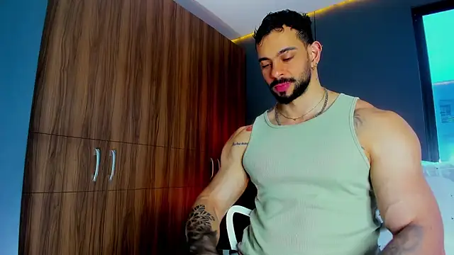 massimo visconti online show from March 31, 2:30 pm