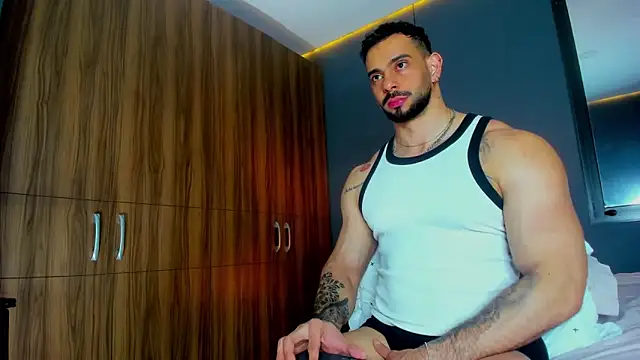 massimo visconti online show from March 11, 10:55 am