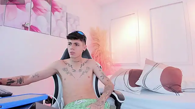 Tommy valverde online show from April 15, 6:41 pm