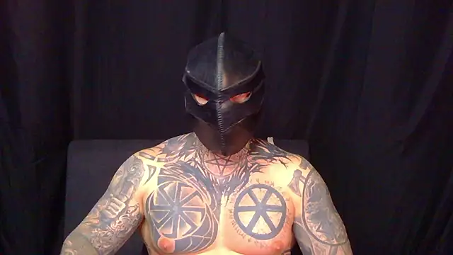devilWithTats online show from March 28, 11:32 am