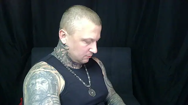 devilWithTats online show from June 5, 1:39 pm