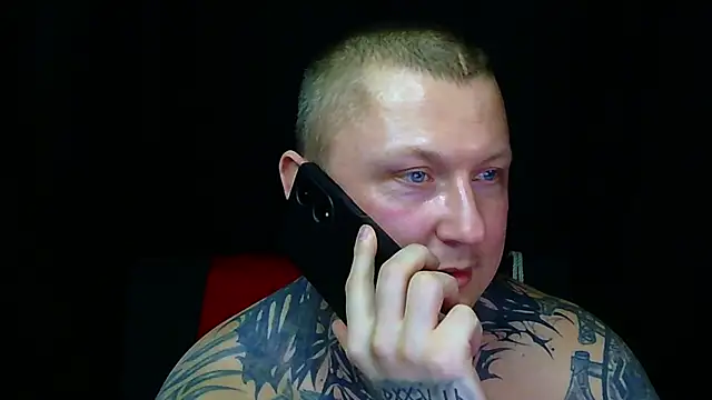 devilWithTats online show from March 23, 8:42 am