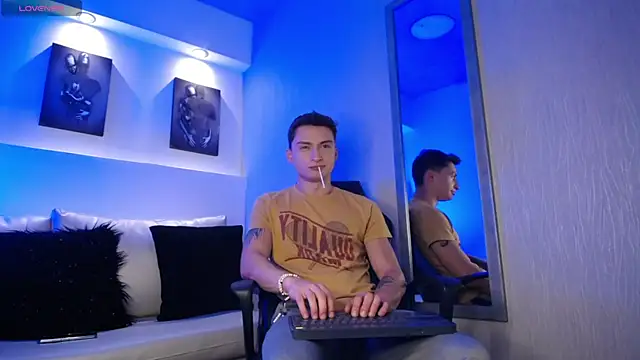 DIEGO JONES online show from March 27, 1:23 pm