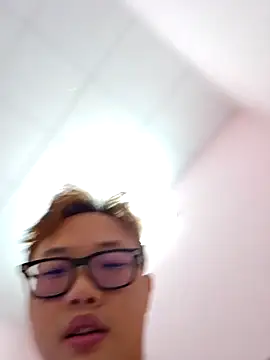 Hurrin22 online show from April 25, 4:26 pm