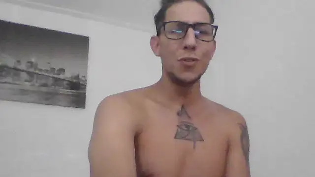 TitanNoir online show from May 31, 12:48 pm