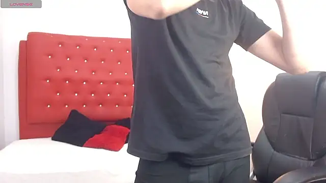 Roccoallegeri online show from March 19, 12:30 pm