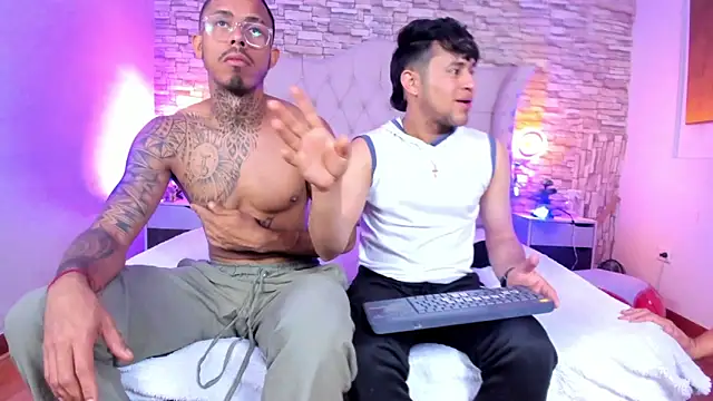 AlphaDuo  online show from March 4, 5:47 am