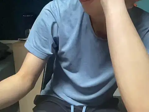 hoppyhops online show from March 8, 2:43 pm