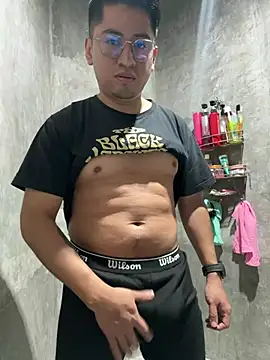 GoldenM95 online show from April 13, 3:51 am