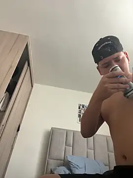 imnoah69 online show from March 19, 6:11 pm