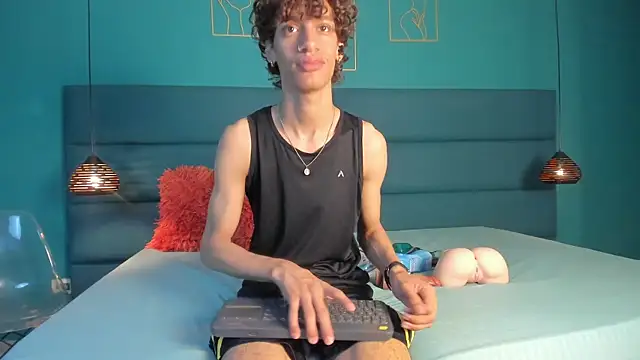 willturneer online show from March 16, 4:08 am