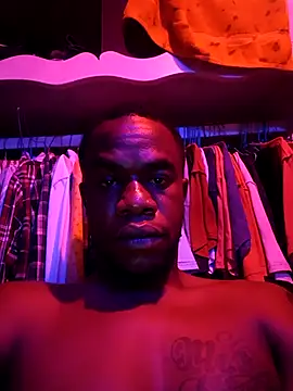 decent32 online show from April 11, 4:19 am