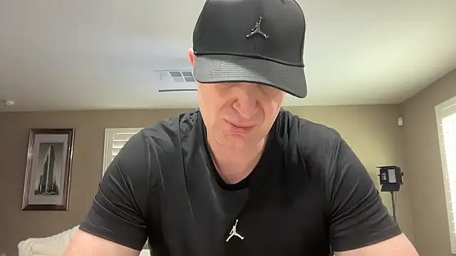 Naughty Ken Barbie-69 online show from April 28, 11:42 pm