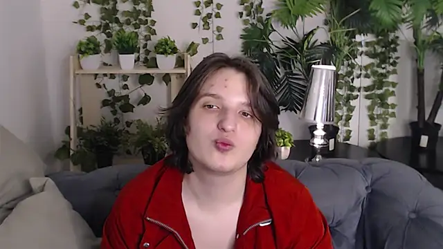 delalex online show from March 11, 7:32 pm