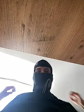 hardboii00 online show from July 3, 7:36 am