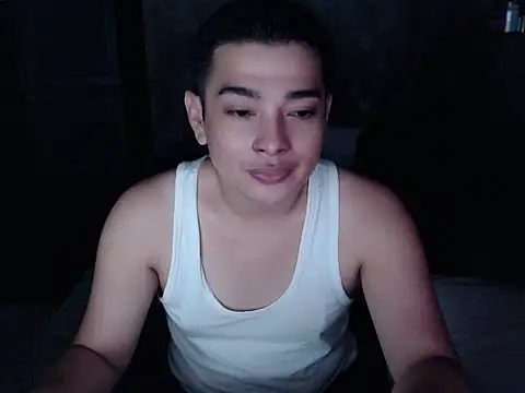 Treat2Heaven online show from April 4, 3:14 am