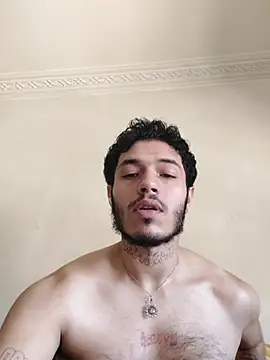 Thewildaliii0 online show from May 9, 2:18 pm