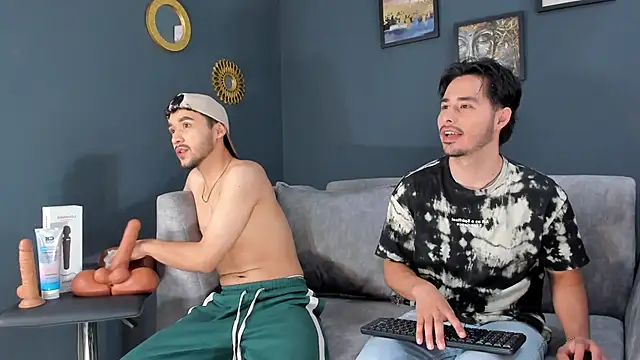 ReubenandScott online show from March 18, 8:01 pm