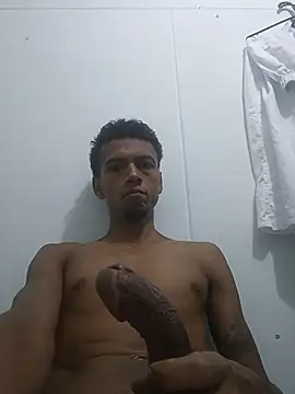 Yil0 online show from June 9, 10:39 am