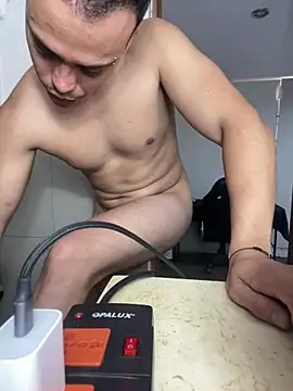 Sebas riveraon online show from April 23, 11:40 pm