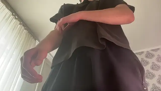 tomasdickpick online show from June 28, 8:42 am