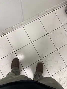 ItsBerry22 online show from March 23, 7:42 pm